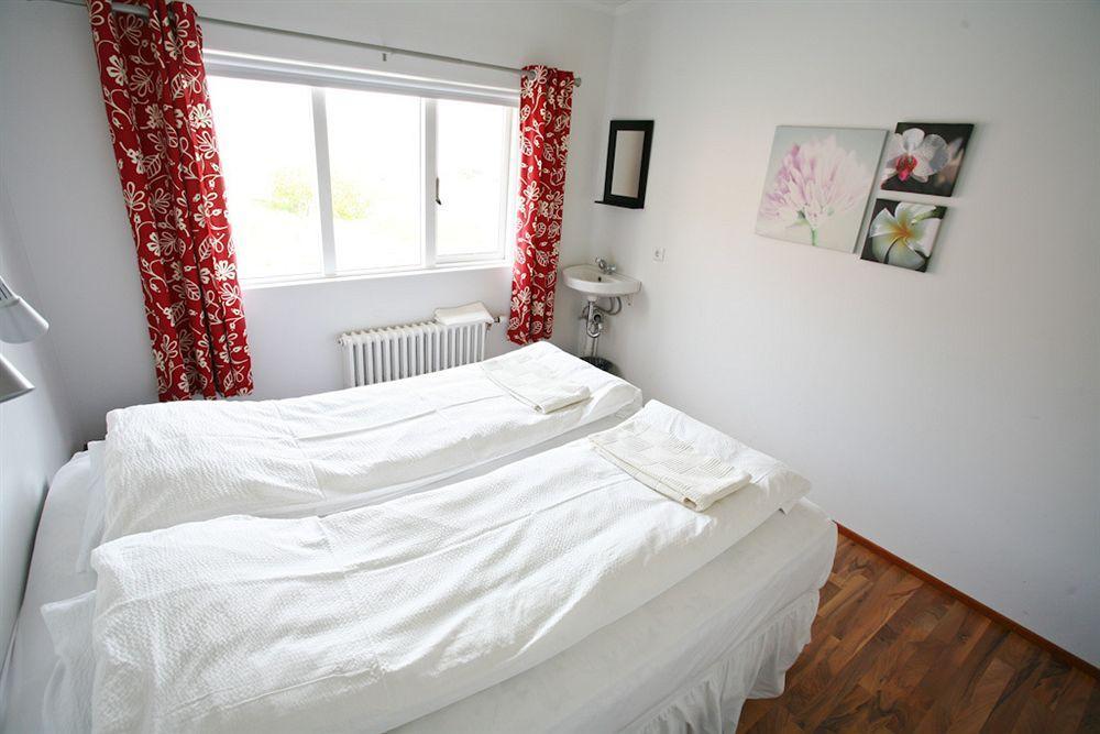 Draflastadir Guesthouse Draflastathir ภายนอก รูปภาพ