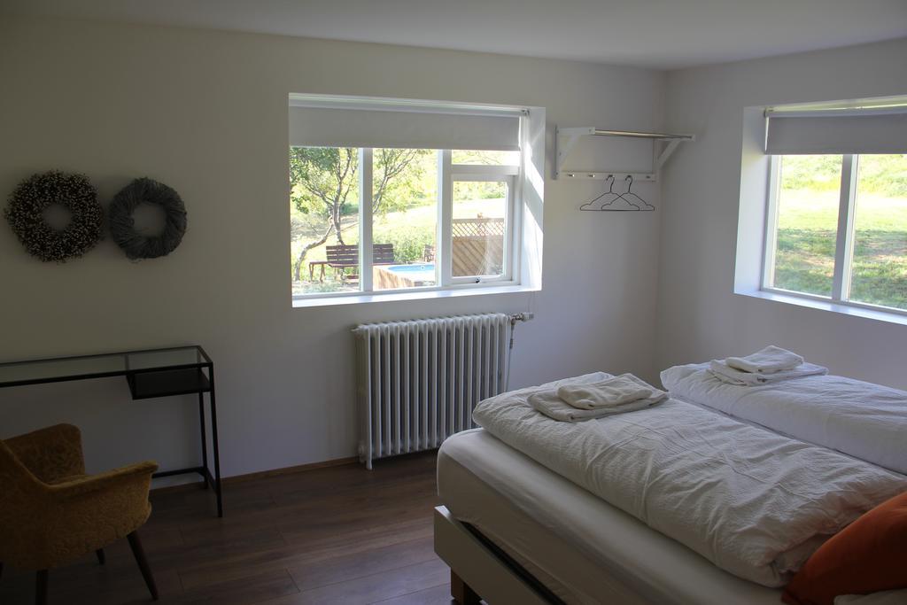 Draflastadir Guesthouse Draflastathir ภายนอก รูปภาพ