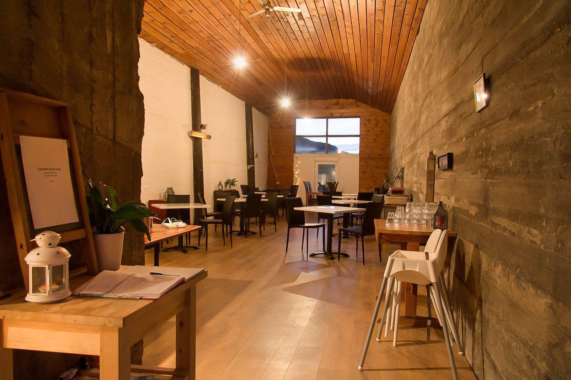 Draflastadir Guesthouse Draflastathir ภายนอก รูปภาพ